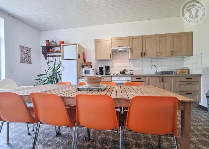 Ferienhaus Spacieuse Avec Jardin, Terrasse, Et Equipements Complets A Baives, Proche Belgique Et Val Joly - Fr-1-510-218 Baives