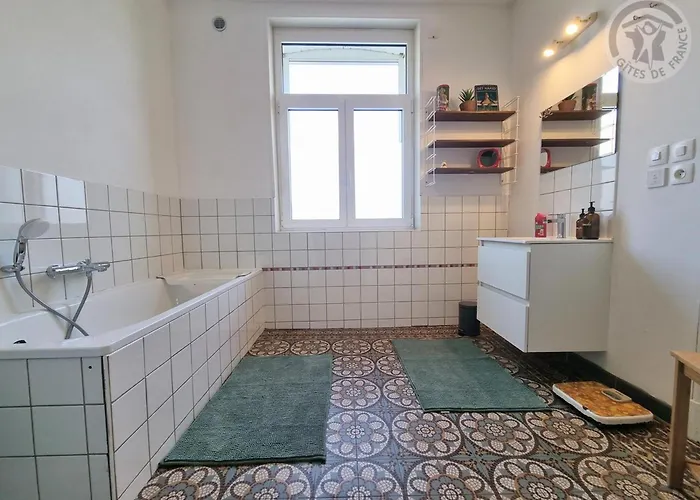 Ferienhaus Spacieuse Avec Jardin, Terrasse, Et Equipements Complets A Baives, Proche Belgique Et Val Joly - Fr-1-510-218 *