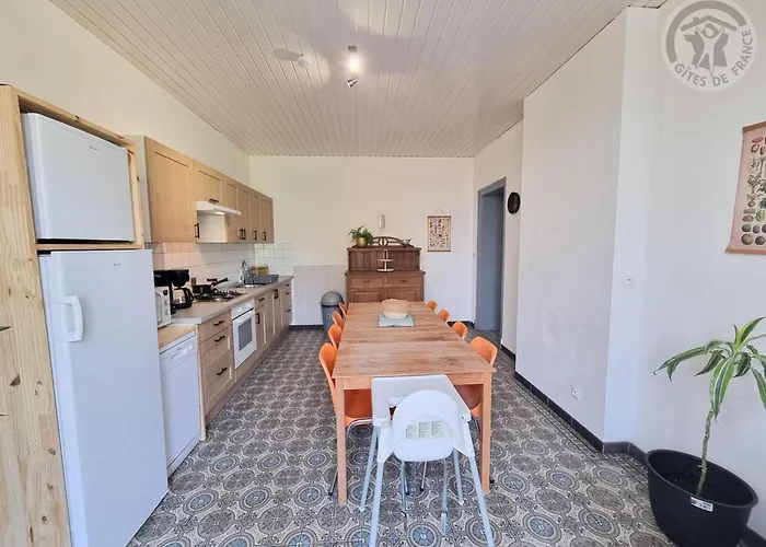 Spacieuse Avec Jardin, Terrasse, Et Equipements Complets A Baives, Proche Belgique Et Val Joly - Fr-1-510-218 Ferienhaus Baives