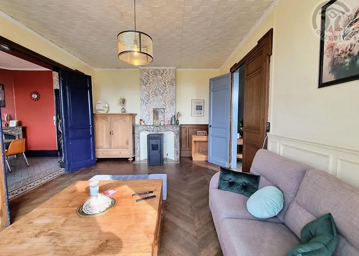 Spacieuse Avec Jardin, Terrasse, Et Equipements Complets A Baives, Proche Belgique Et Val Joly - Fr-1-510-218 *